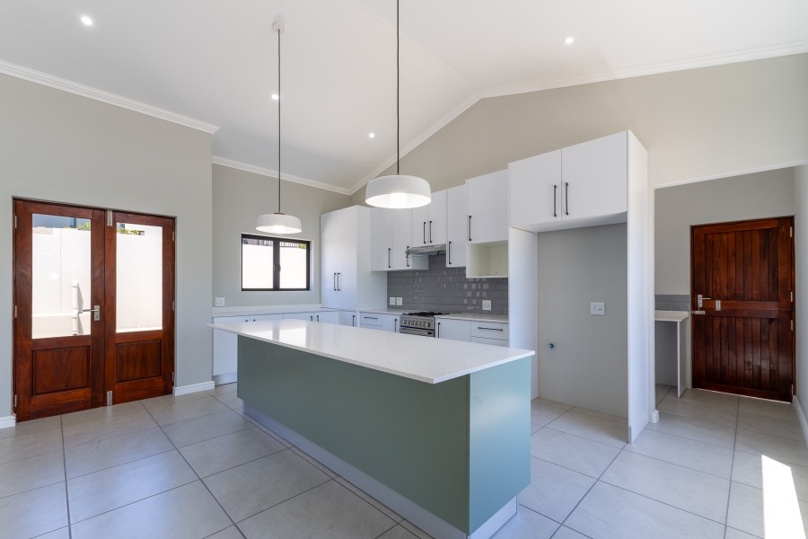 3 Bedroom Property for Sale in Reebok Western Cape